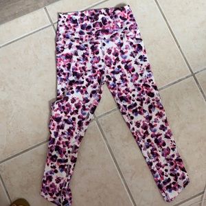 Capri workout pants